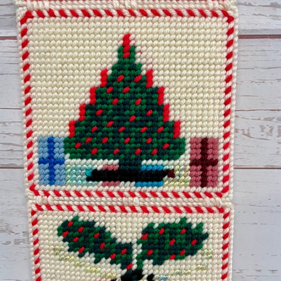 Vintage Needlepoint Holiday wall hanging - Picture 3 of 8